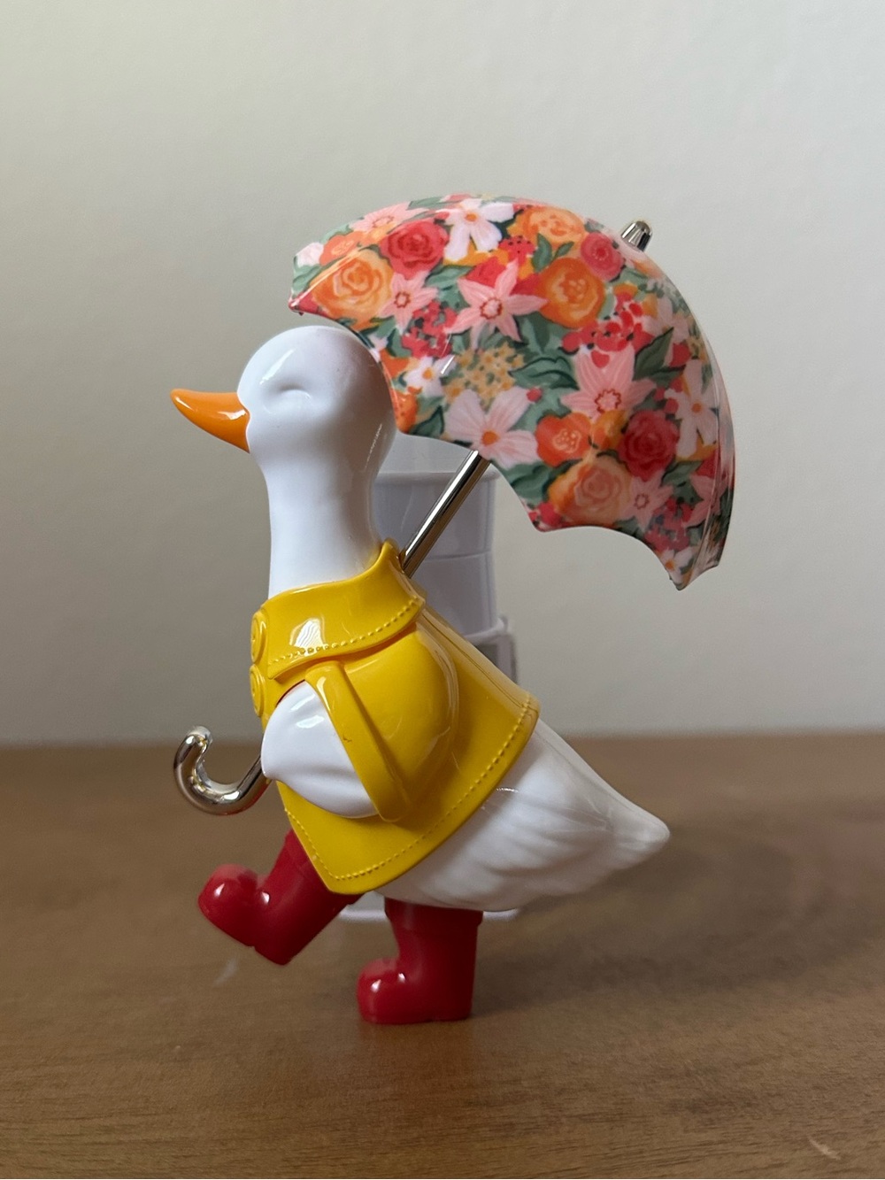 NWT* Bath & Body Works Wallflower Plug In Silly Goose Duck Raincoat Umbrella